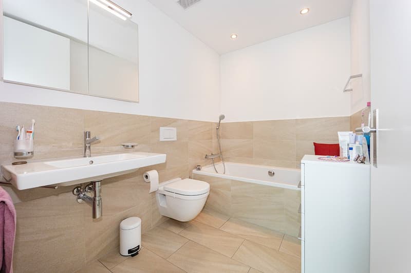 RESERVIERT - Exklusives MINERGIE-Reihen-Einfamilienhaus an attraktiver Wohnlage (9)