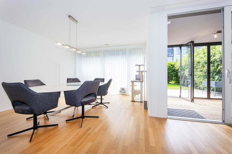 RESERVIERT - Exklusives MINERGIE-Reihen-Einfamilienhaus an attraktiver Wohnlage (6)