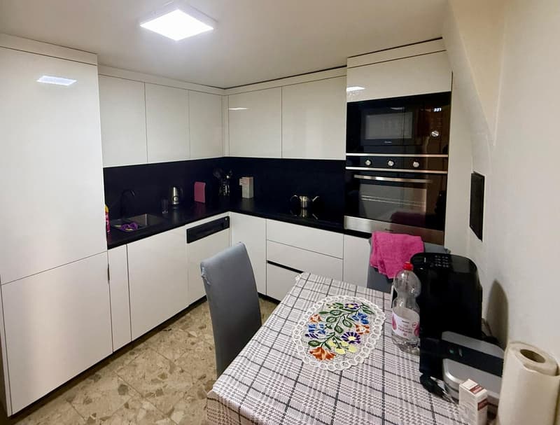 Maison unifamiliale avec grande terrasse et grand potentiel à Elfingen (3)