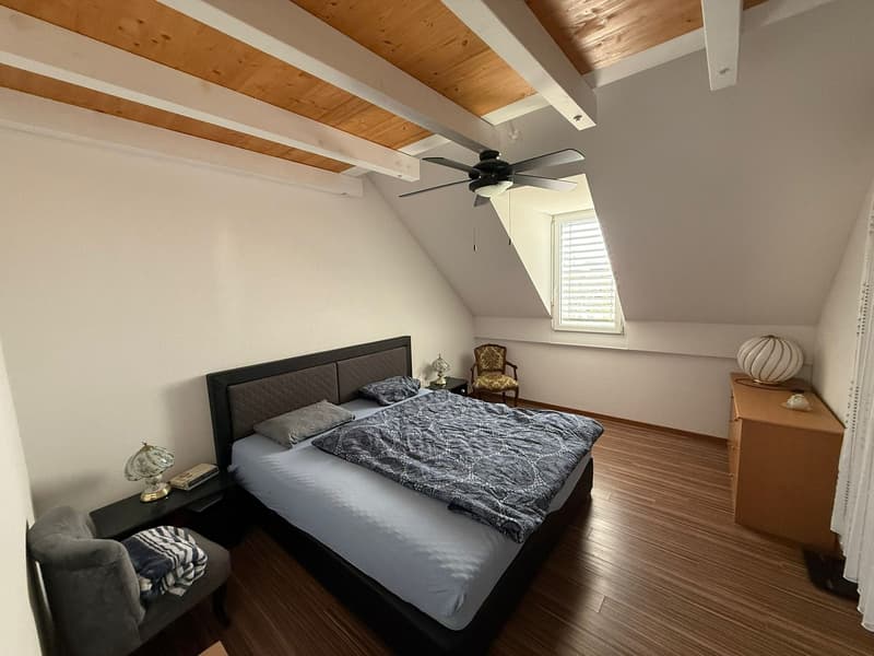 Appartement en duplex de 4,5 pièces avec jardin d'hiver, stockage en comble et espaces extérieurs spacieux (6)