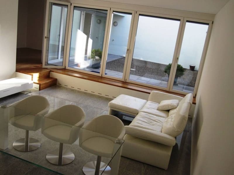 Modern 3.5-room apartment with private courtyard, underground parking included and top equipment in Zelgweg (9)