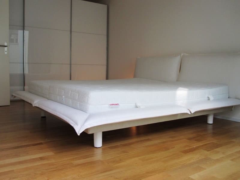 Modern 3.5-room apartment with private courtyard, underground parking included and top equipment in Zelgweg (6)