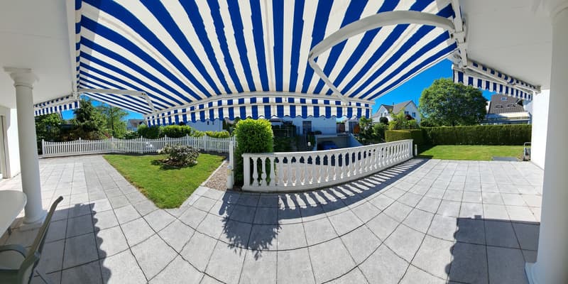 Exklusives Wunderschönes Einfamilienhaus mit viel Platz, Garten in Niederhasli (4)