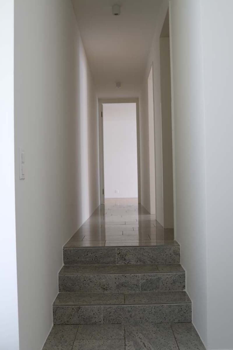 Moderne 3.5-Zimmerwohnung mit privatem Innenhof und Top-Ausstattung im Zelgweg (10)