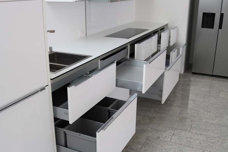 Moderne 3.5-Zimmerwohnung mit privatem Innenhof und Top-Ausstattung im Zelgweg (3)