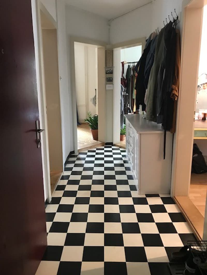5-Zimmer-Altbauwohnung an zentraler Lage in Baden (1)