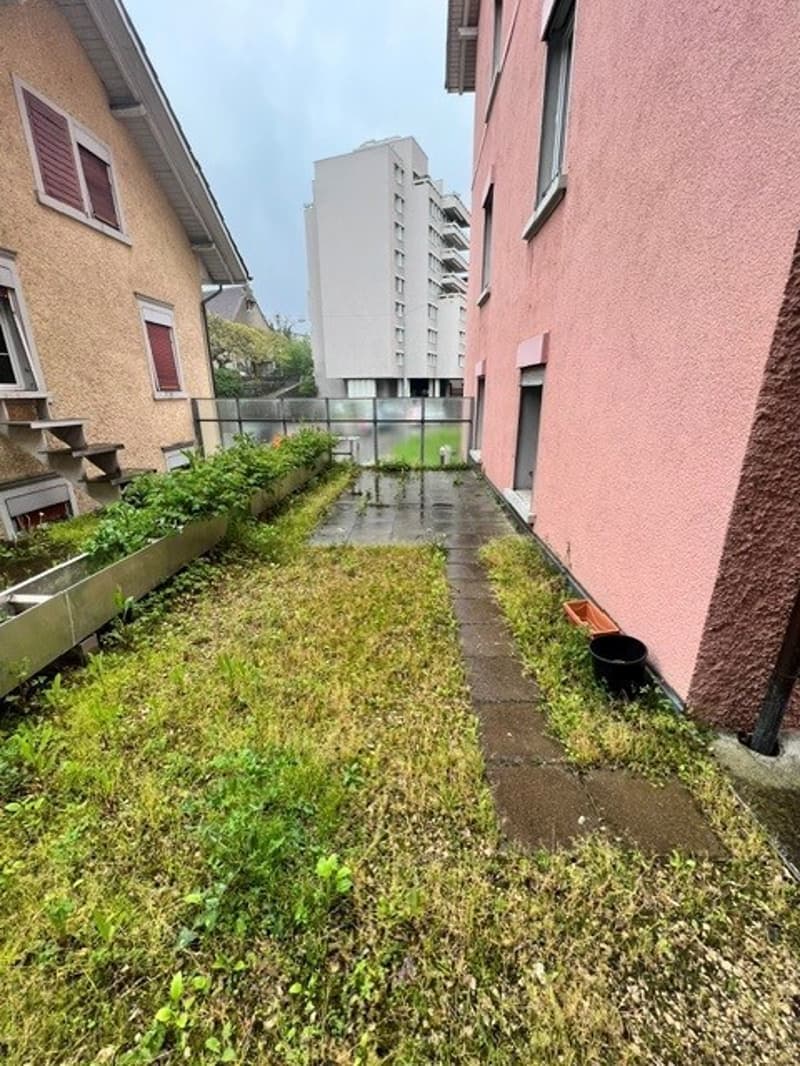 Schöne zentrale 3-Zimmerwohnung im 1. OG zu vermieten (7)