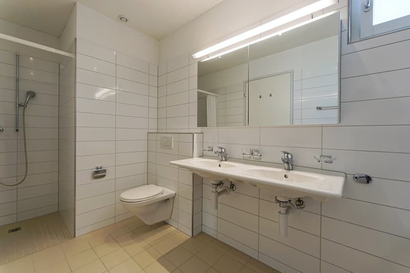 Gelgenheit in Oberrohrdorf: 4.5 Zimmer Gartenwohnung (7)