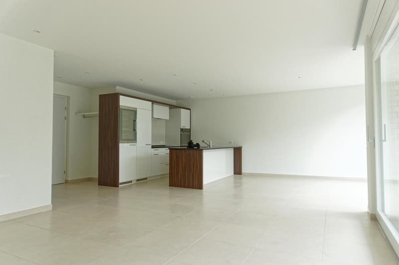 Gelgenheit in Oberrohrdorf: 4.5 Zimmer Gartenwohnung (3)