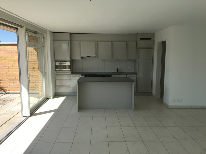 4.5 Zimmer Gartenwohnung an erhöhter und ruhiger Lage (2)