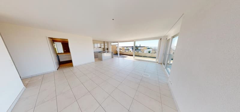 Terrassenwohnung an erhöhter und ruhiger Wohnlage (2)