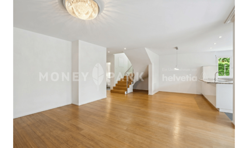 Stilvolle Maisonette-Gartenwohnung in Zürich-Seebach (4)