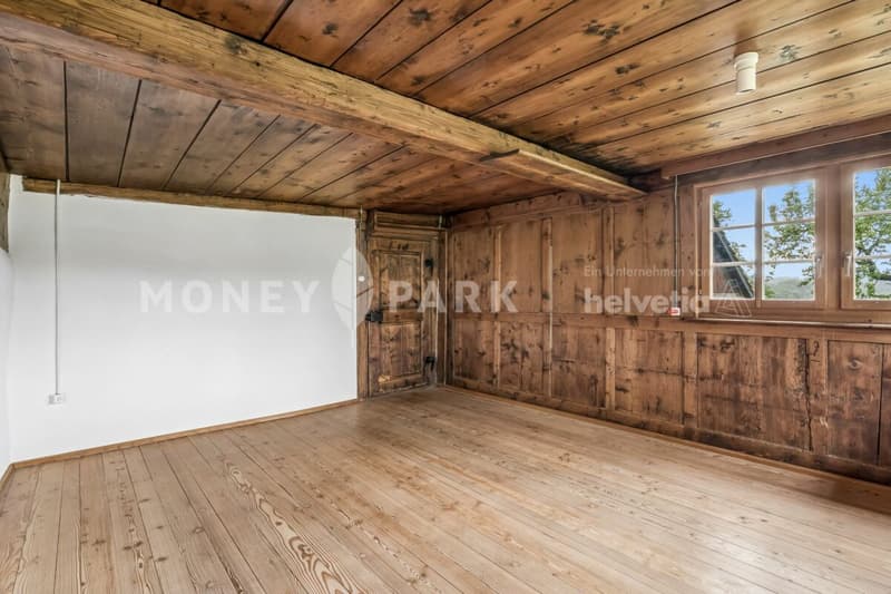9.5-room country house with barns, spacious garden and great potential (11)