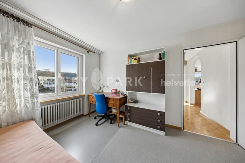 Attraktive 3.5-Zimmer-Etagenwohnung mit grossem und kleinem Balkon (7)