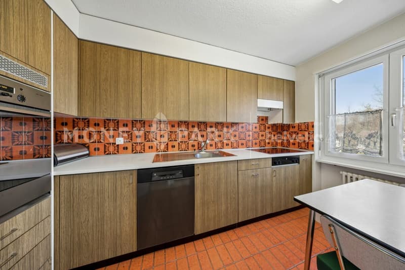 Attraktive 3.5-Zimmer-Etagenwohnung mit grossem und kleinem Balkon (5)