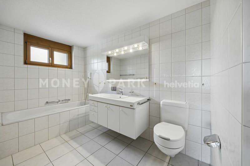 Attraktive 4.5-Zimmer-Etagenwohnung mit Wintergarten und grossem Balkon (12)