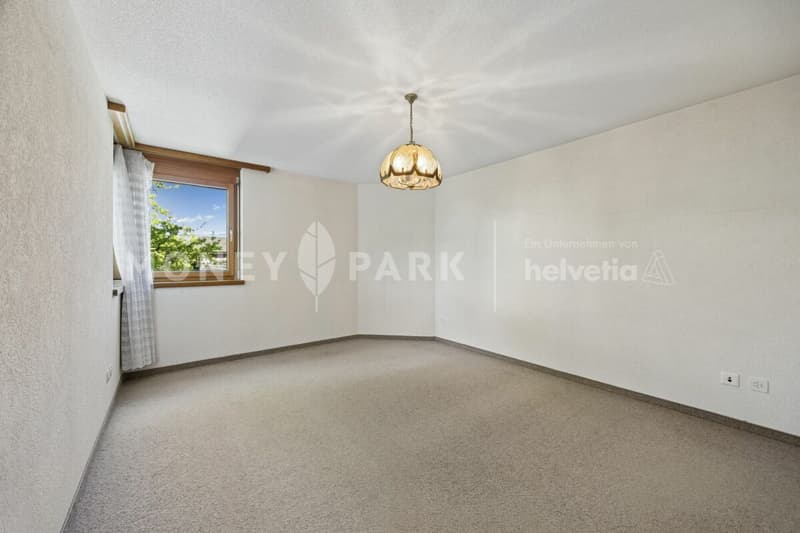 Attraktive 4.5-Zimmer-Etagenwohnung mit Wintergarten und grossem Balkon (11)