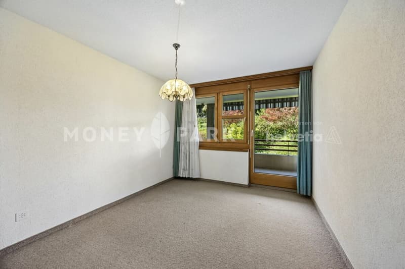 Attraktive 4.5-Zimmer-Etagenwohnung mit Wintergarten und grossem Balkon (7)