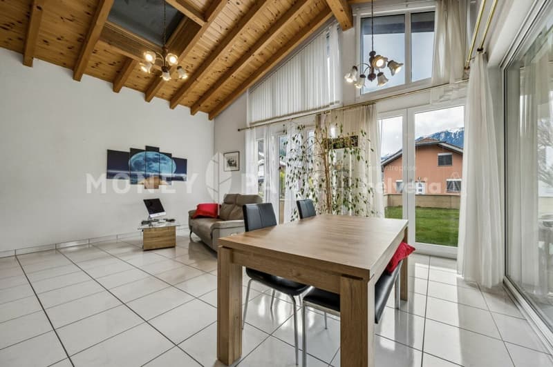 Villa familiale de 5 pièces avec jardin (3)