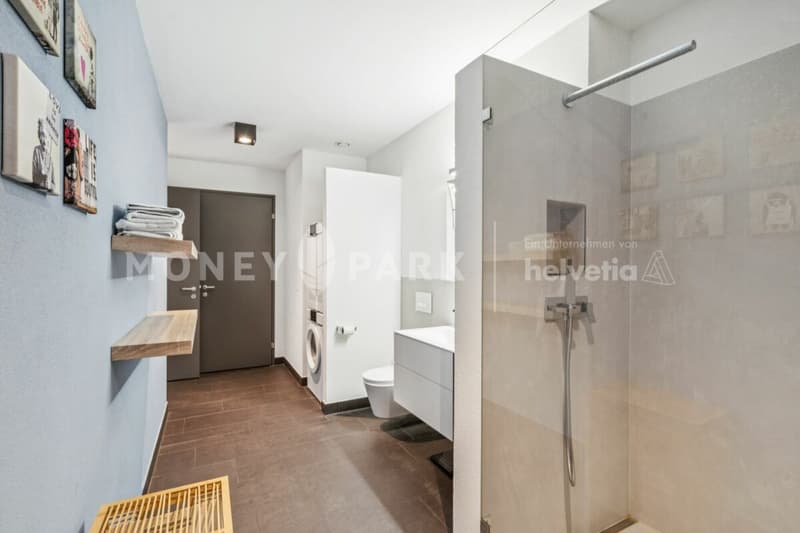 Exklusive 2.5-Zimmer-Wohnung mit zwei grossen Terrassen und viel Privatsphäre (6)