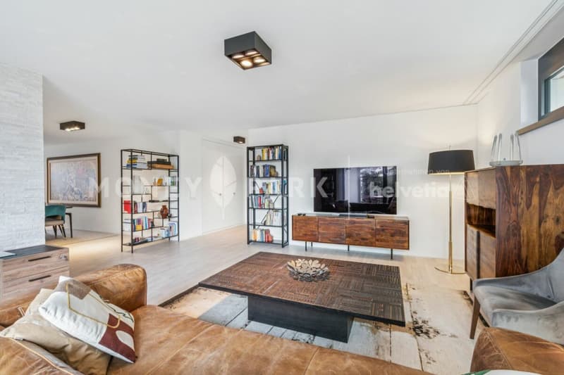 Exklusive 2.5-Zimmer-Wohnung mit zwei grossen Terrassen und viel Privatsphäre (3)