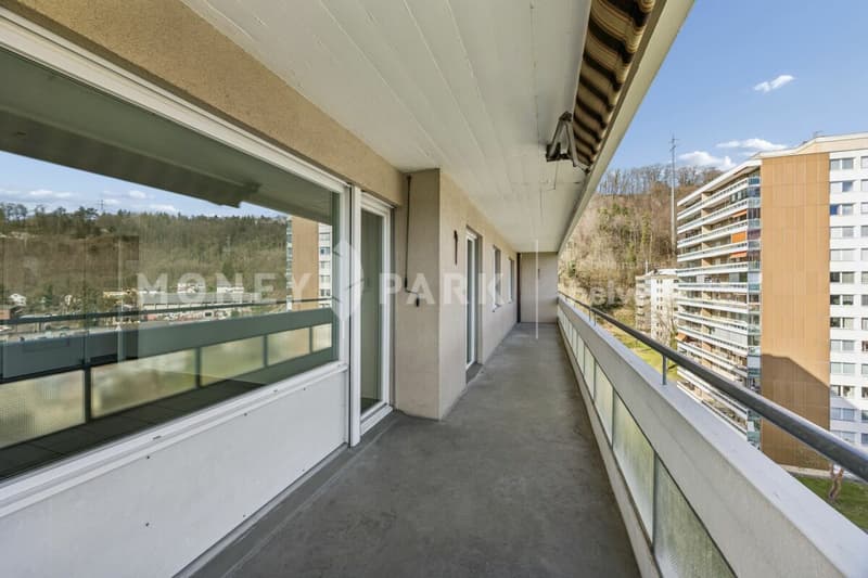 Moderne 4.5-Zimmer-Wohnung mit Weitblick (12)