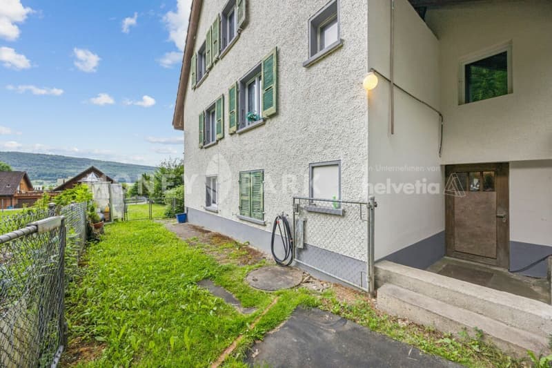 Charmantes 6-Zimmer-Einfamilienhaus in idyllischer Landwirtschaftszone (12)