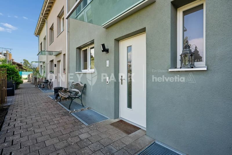 6.5 Zimmer-Reihenmittelhaus an familienfreundlicher Lage (2)