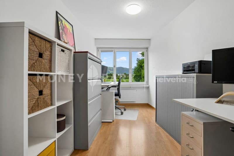 Naturnahe 5.5-Zimmer-Familienwohnung (8)
