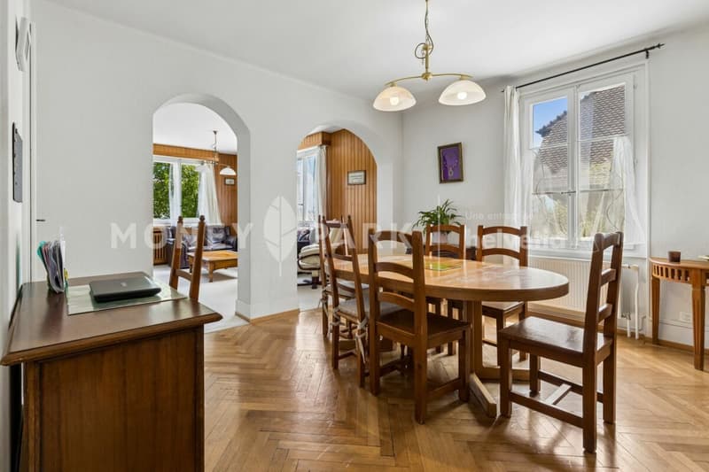 Maison individuelle de 8 pièces à Crissier (4)