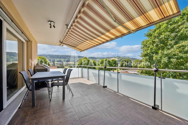 Schönes 4.5-Zimmer-Wohnung mit Balkon (10)