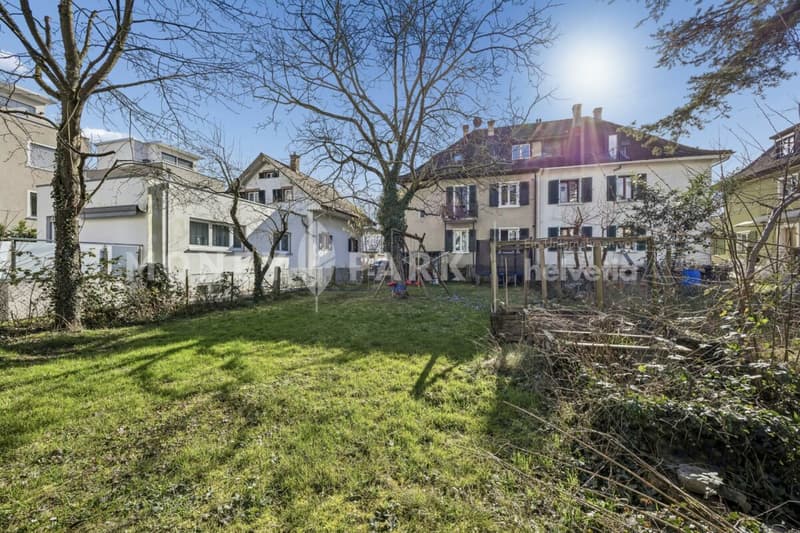 Gut erhaltene Doppelhaushälfte mit Garten (4)