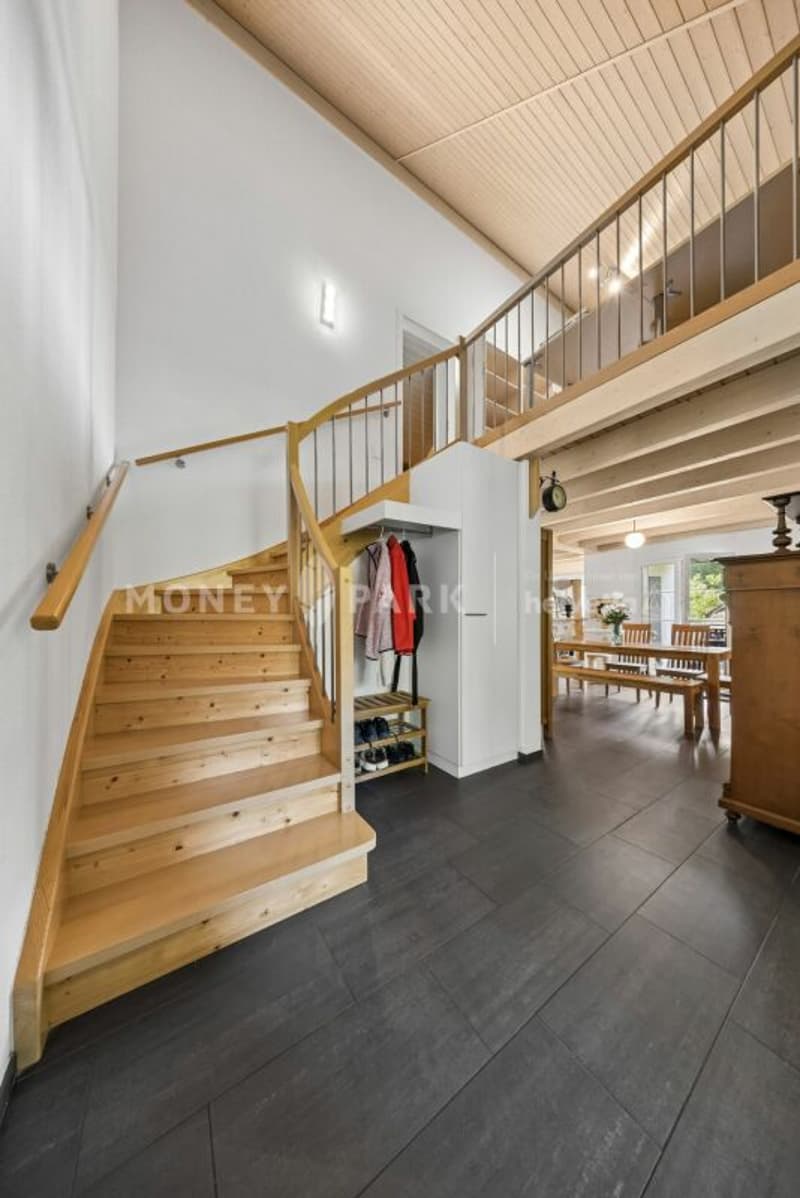 Attraktive 4.5-Zimmer-Maisonette-Dachwohnung (8)