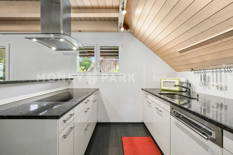 Attraktive 4.5-Zimmer-Maisonette-Dachwohnung (3)