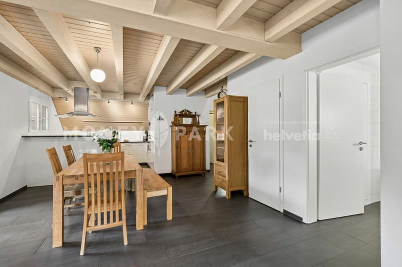 Attraktive 4.5-Zimmer-Maisonette-Dachwohnung (5)
