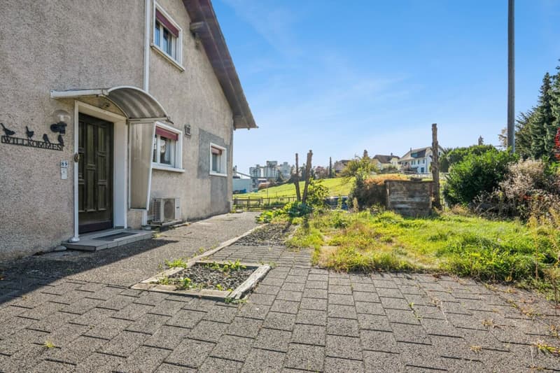 Einfamilienhaus mit grosszügigem Grundstück & vielseitigen Nutzungsmöglichkeiten (31)