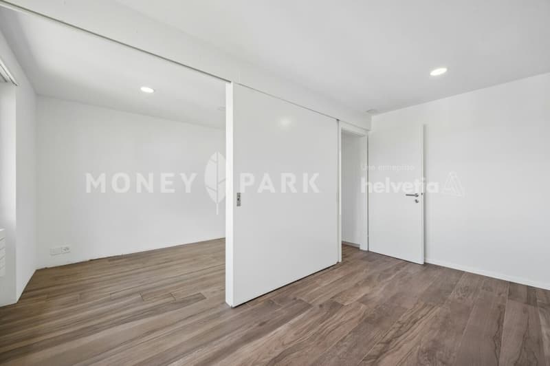 Appartement de 4.5 pièces avec balcon et vue sur le lac (7)