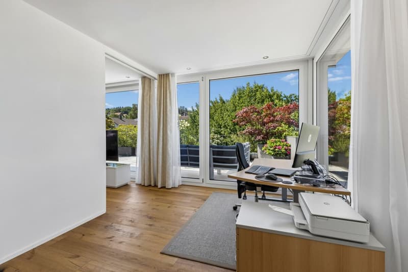 Exklusive 4.5-Zimmer-Attikawohnung mit Seeblick (9)