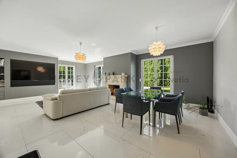 A Sanctuary of Luxury, Privacy and Tranquility (3)
