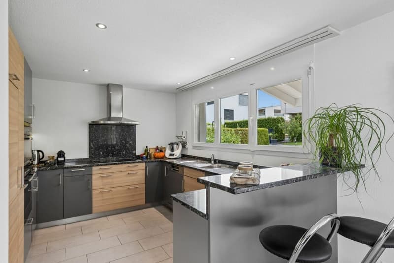 Familienfreundliches 6-Zimmer-Einfamilienhaus mit Garten (10)