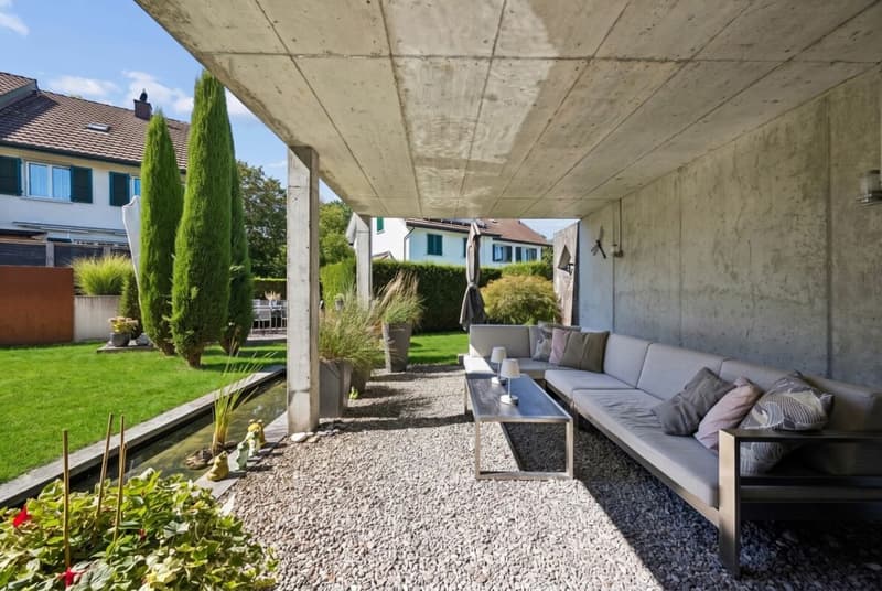 Attraktives 4.5-Zimmer-Einfamilienhaus mit idyllischem Garten (13)