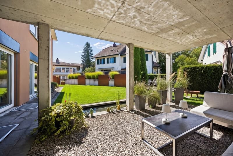 Attraktives 4.5-Zimmer-Einfamilienhaus mit idyllischem Garten (12)
