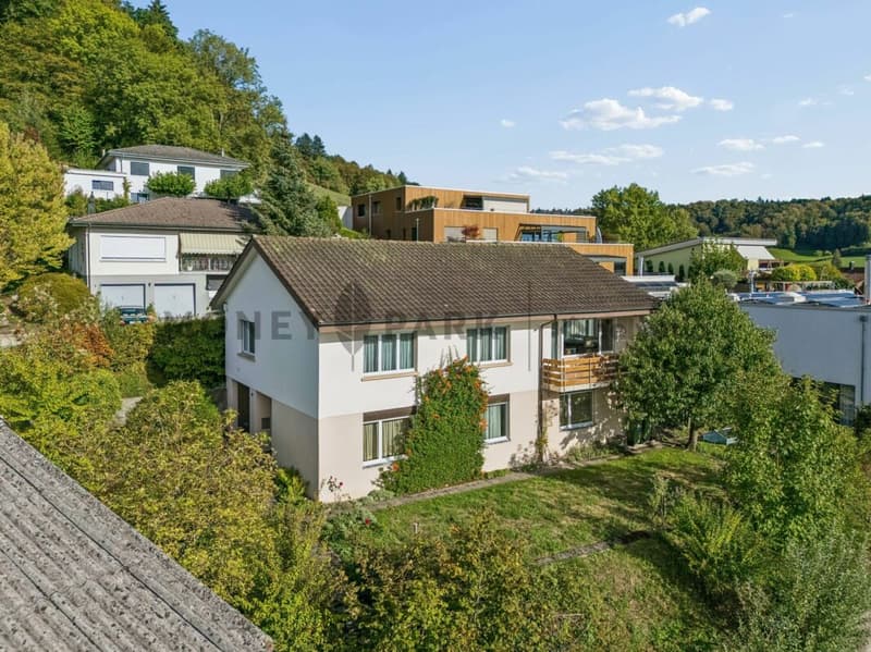 7.5-Zimmer-Einfamilienhaus mit unverbaubarer Weitsicht (1)