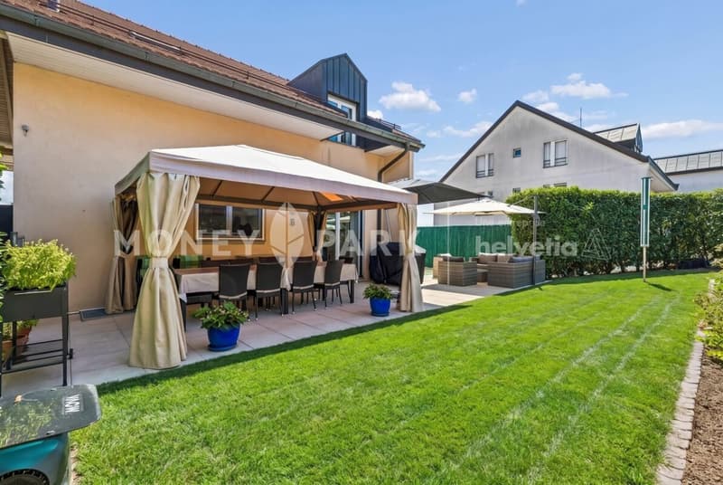 Villa familiale avec piscine à Boussens (12)