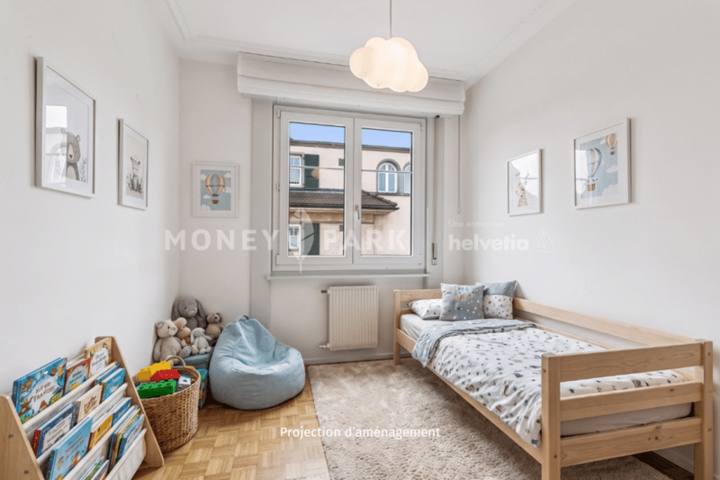 Appartement transformable en 3.5 pièces, actuellement aménagé en 4.5 pièces, au centre de Lausanne. (11)