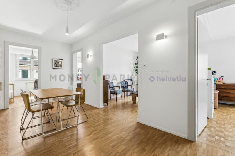 Appartement transformable en 3.5 pièces, actuellement aménagé en 4.5 pièces, au centre de Lausanne. (2)