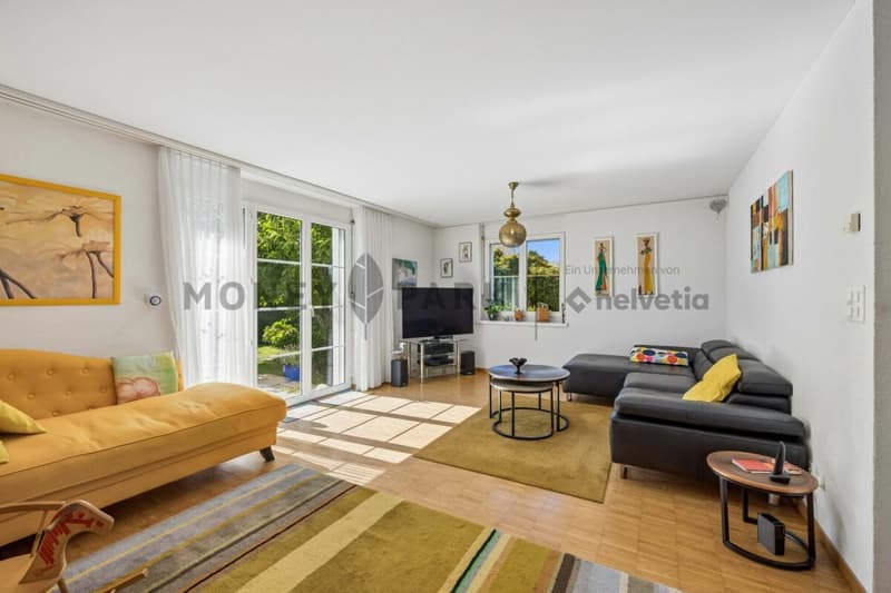 6.5-Zimmer-Doppelhaushälfte mit Garten (2)