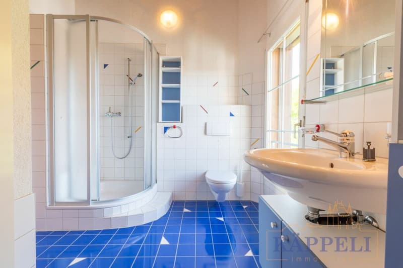 Dachgeschoss: Badezimmer
