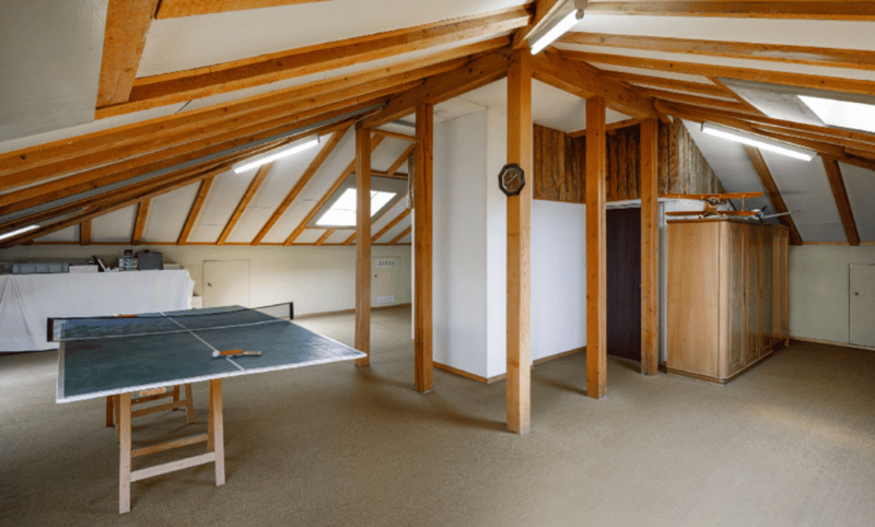 EXKLUSIVE 3.5 ZIMMER WOHNUNG MIT UNVERBAUBARER SEE- UND BERGSICHT (10)