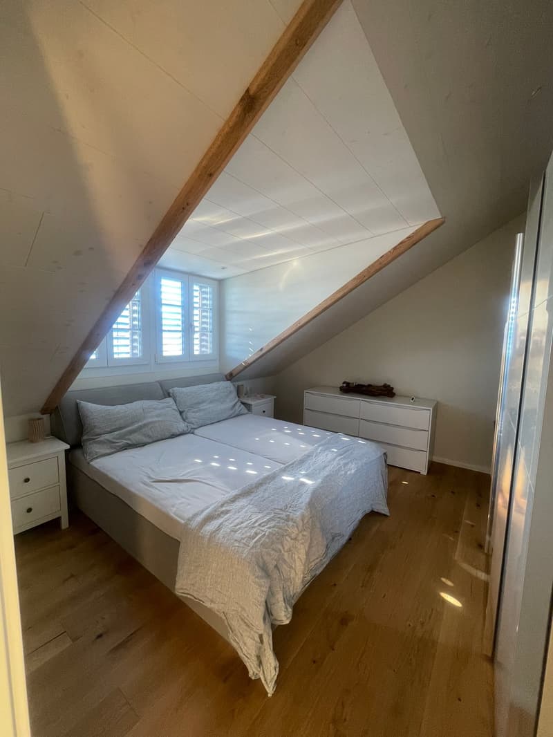 Exklusiver Eckhausteil über drei Etagen mit Galerie, Garten und sonniger Terrasse (8)